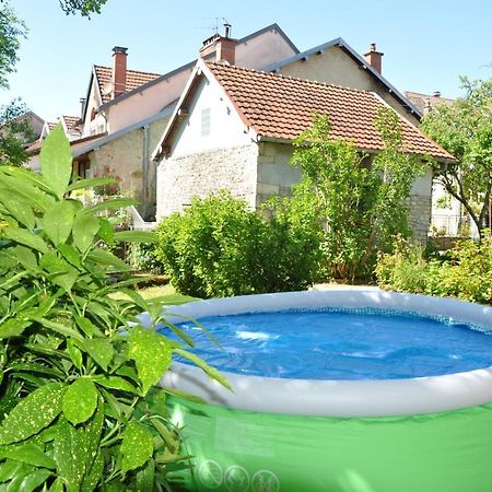 Maison Confortable Ornans + Jardin エクステリア 写真